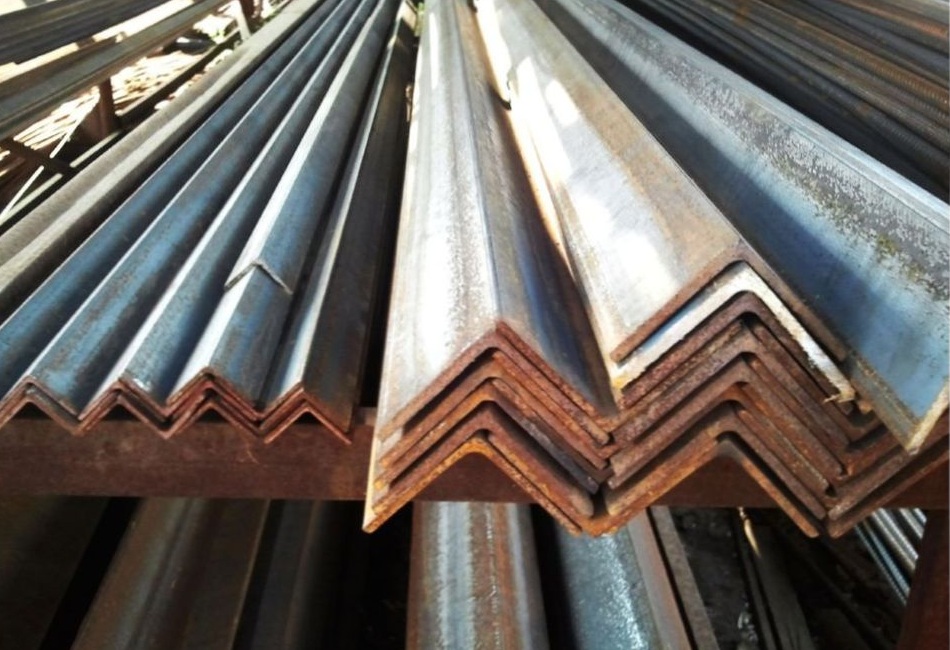 Уголок металлический